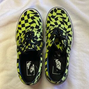 Vans Platform sneakers! Size 8 1/5 ! Line New!